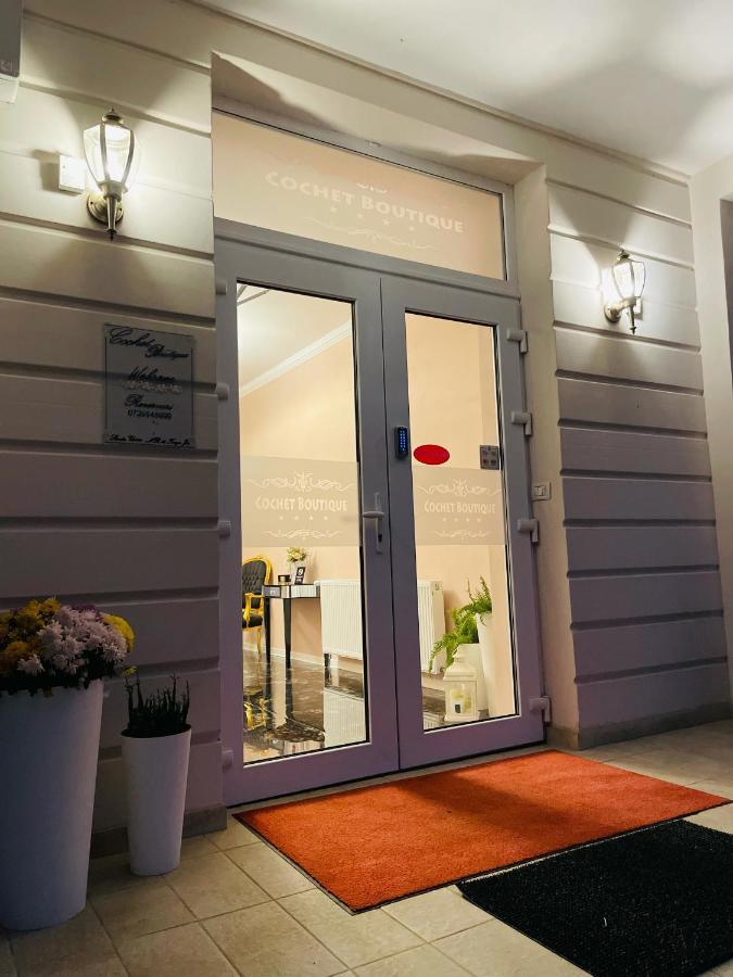 מלון Târgu Jiu Cochet Boutique מראה חיצוני תמונה