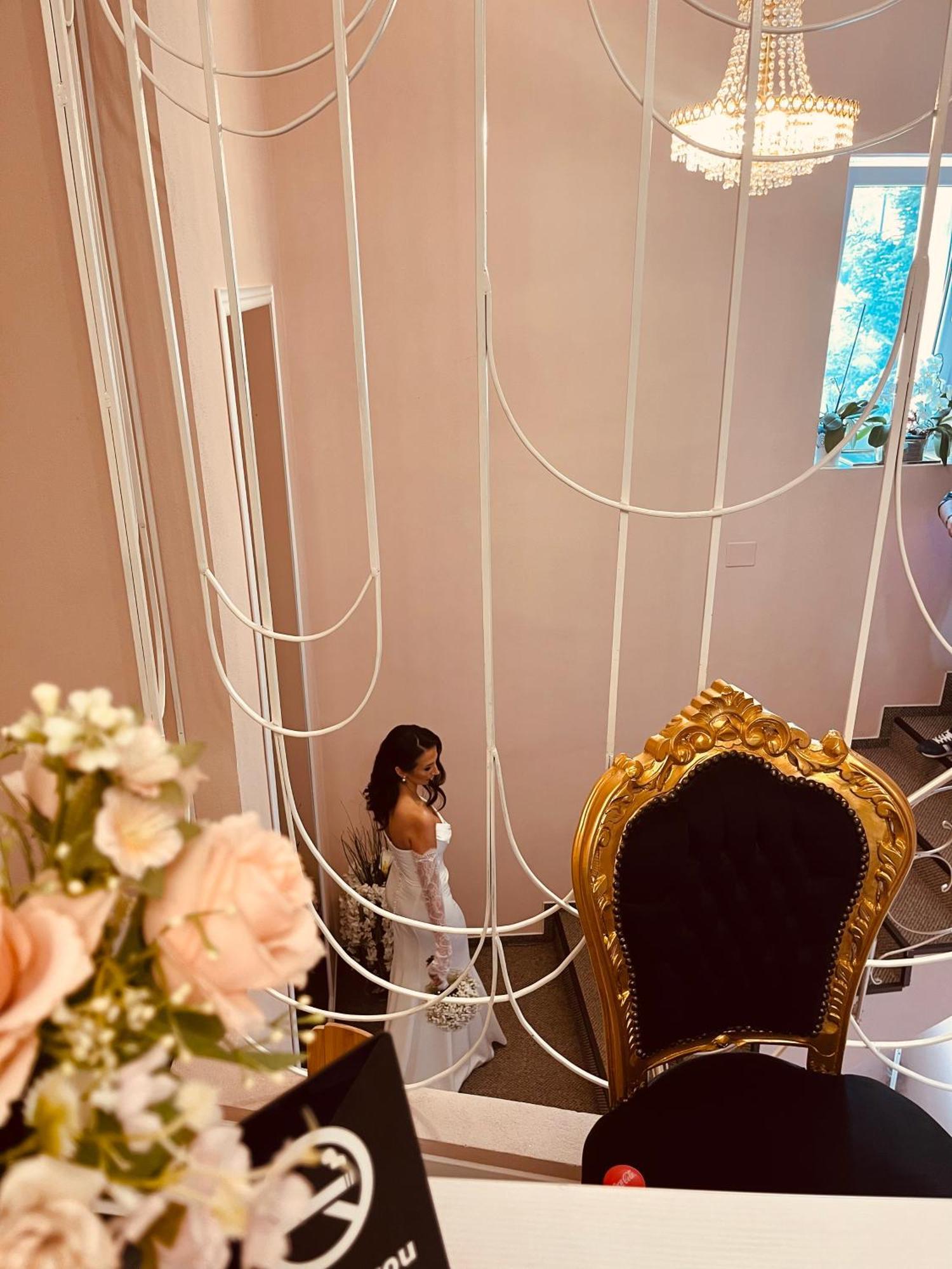 מלון Târgu Jiu Cochet Boutique מראה חיצוני תמונה